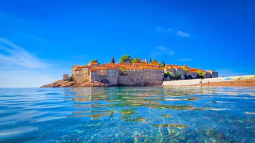 Sveti Stefan - photo by Montenegro Limo